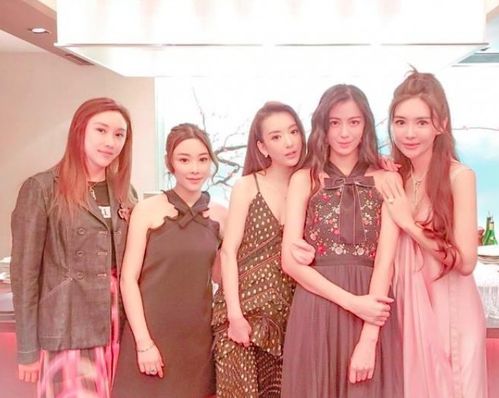 手繪花朵，母愛無價 方媛母親節收獲女兒最暖心的禮物